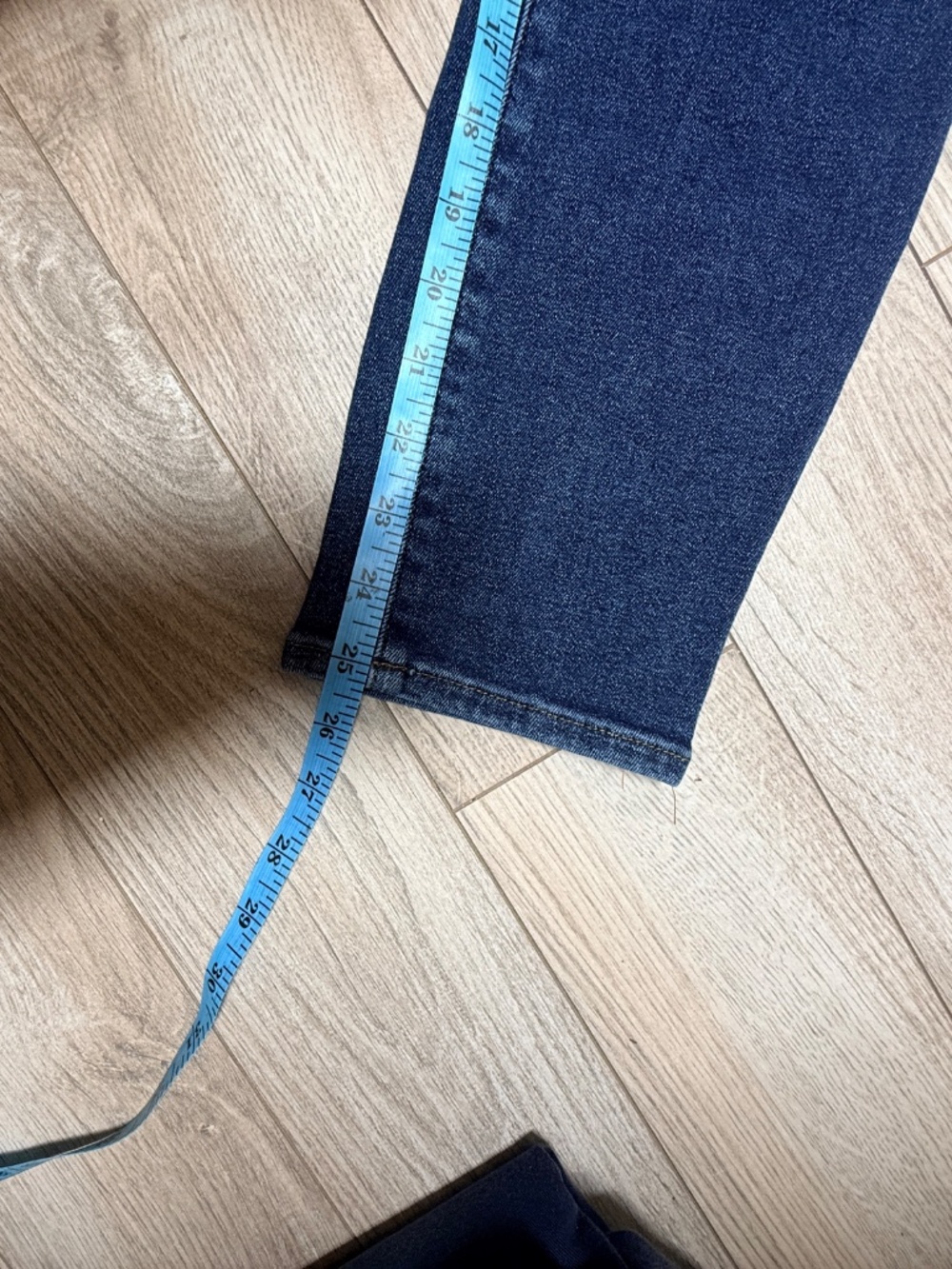 Good American Good Legs Jeans size 8/29 - Picture 6 of 8